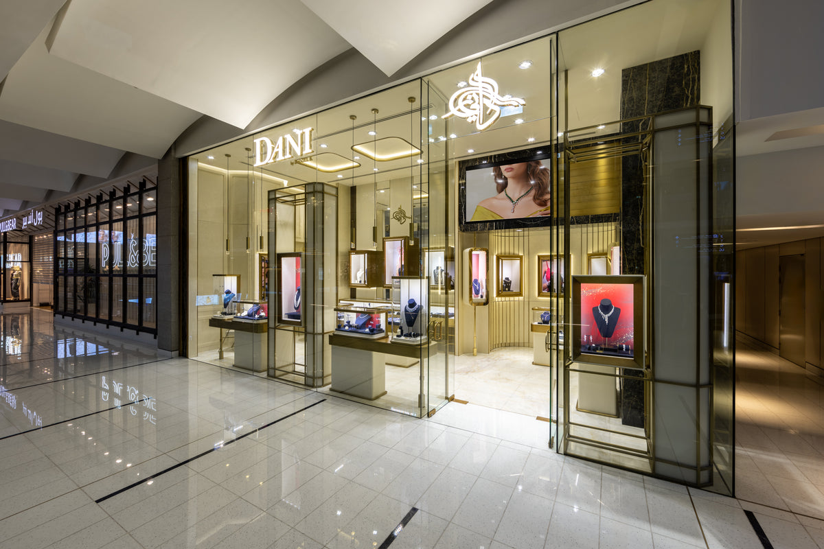 DANI by Daniel K boutique storefront in a shopping mall