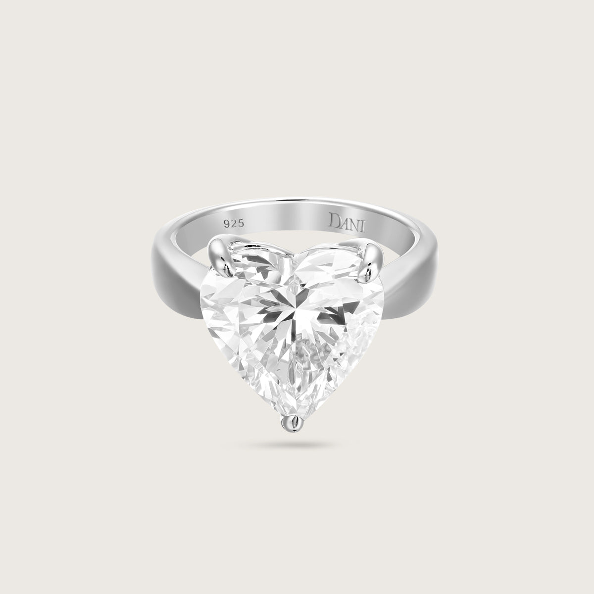 Dreamy Heart Splendor Ring