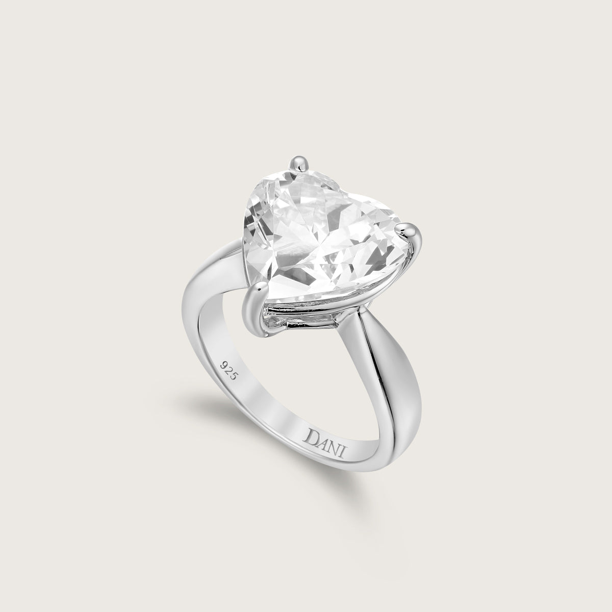 Dreamy Heart Splendor Ring