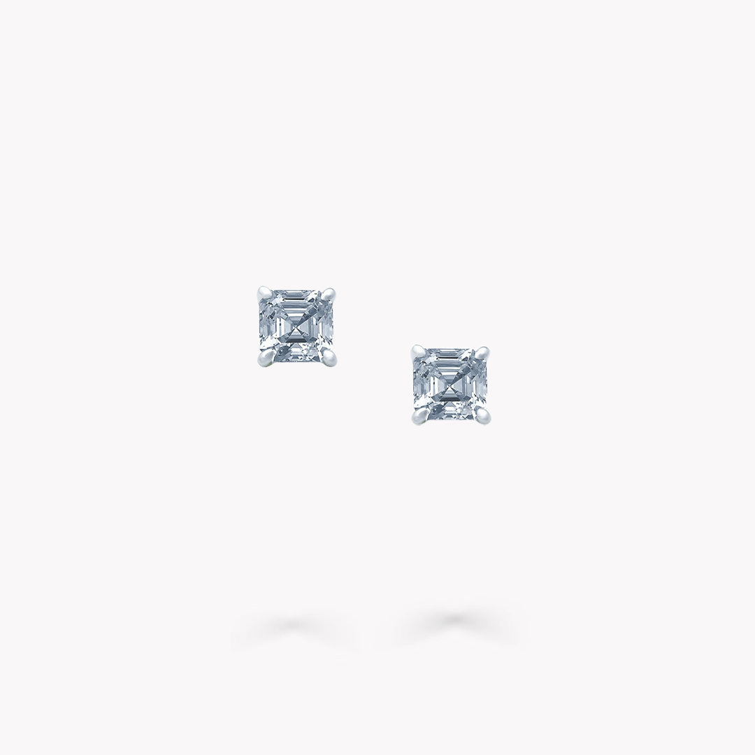 4 Prong Stud Earrings