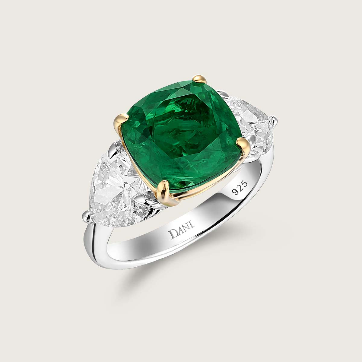 Regal Emerald Bloom Ring