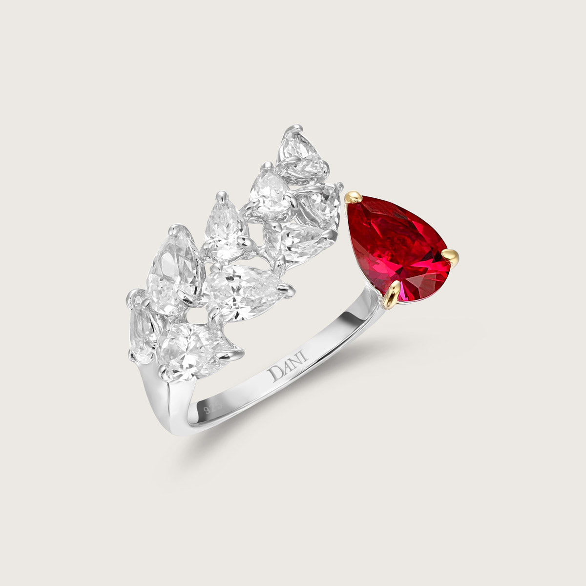 Sunlit Vine Ring