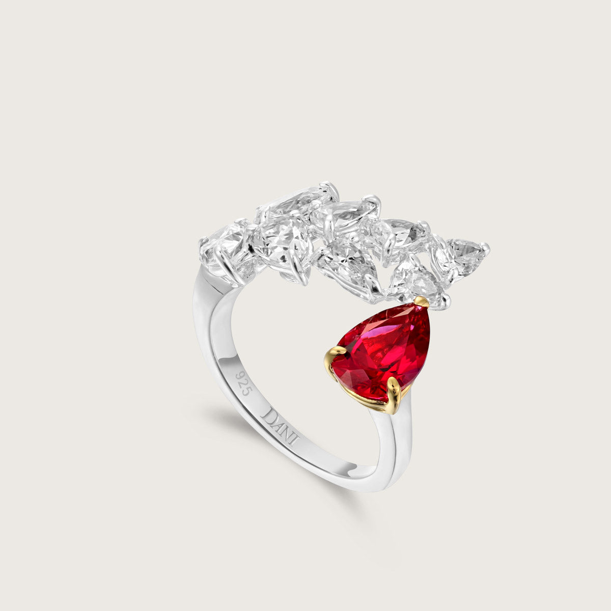 Sunlit Vine Ring