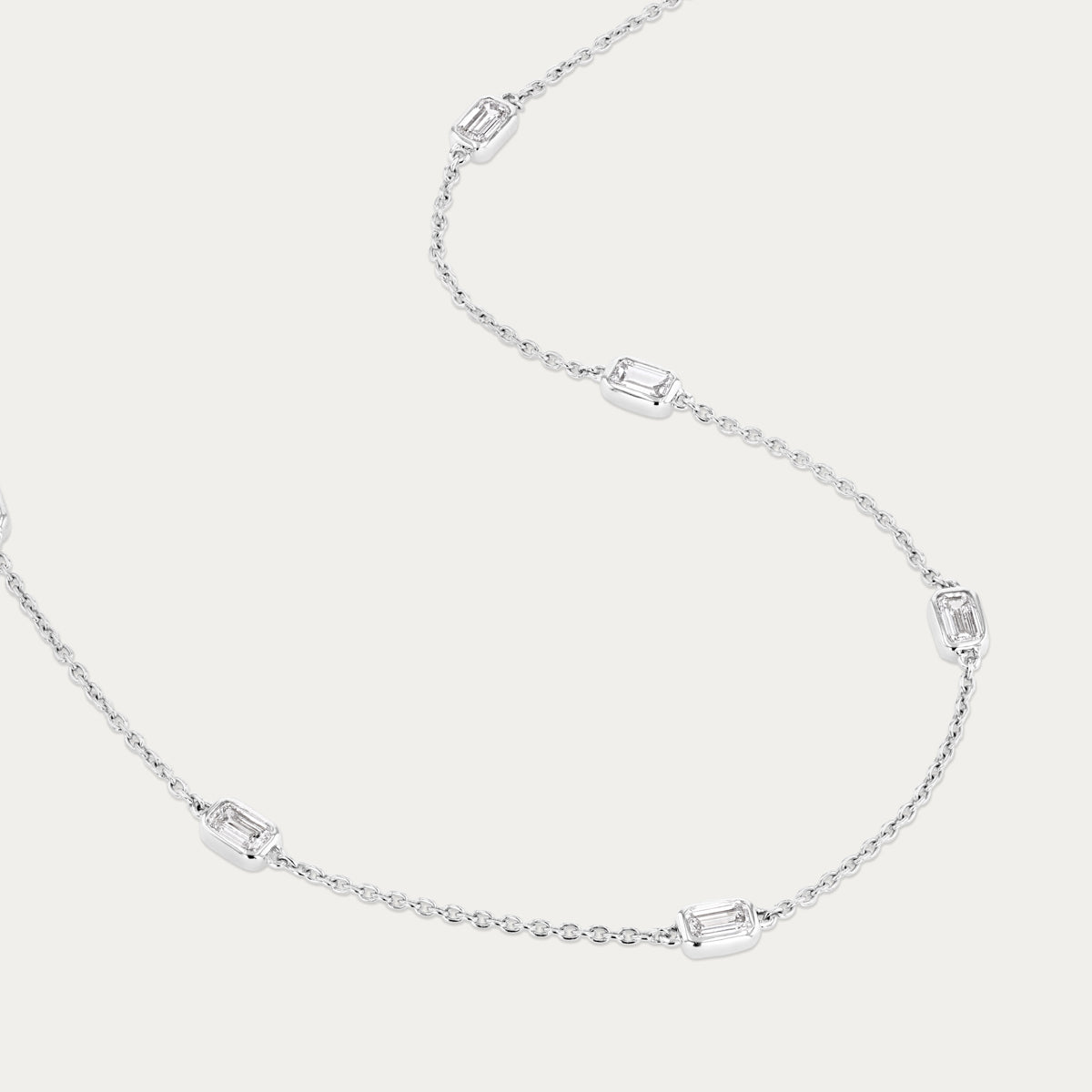 Modern Elegance Lab Grown Diamond Pendant