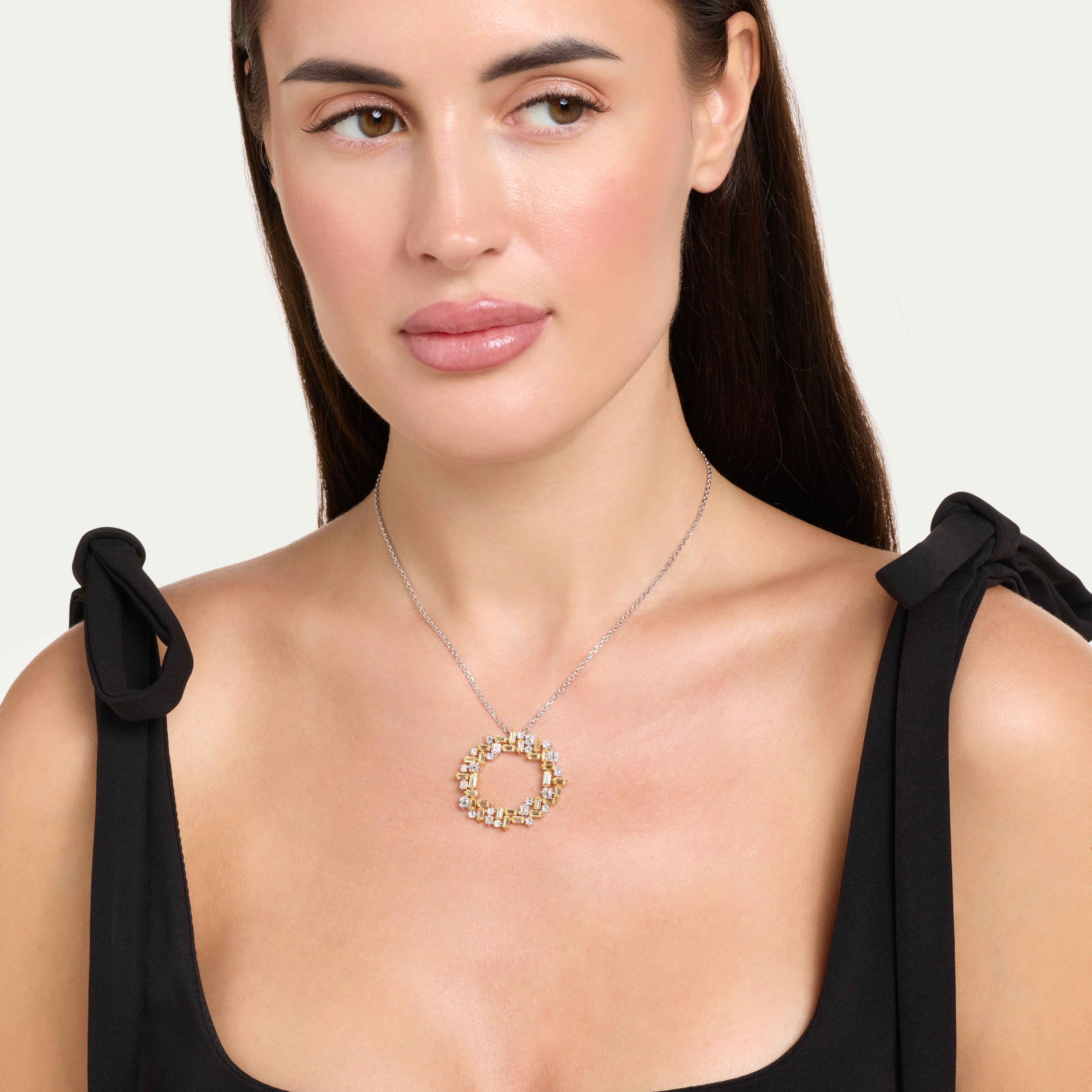 Silver Light Wreath Necklace