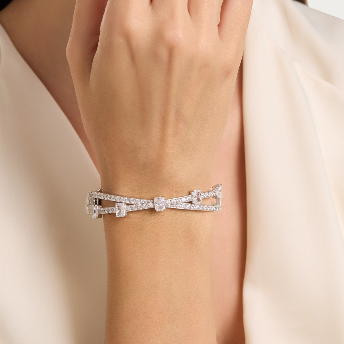 Princess-Cut Station Bangle