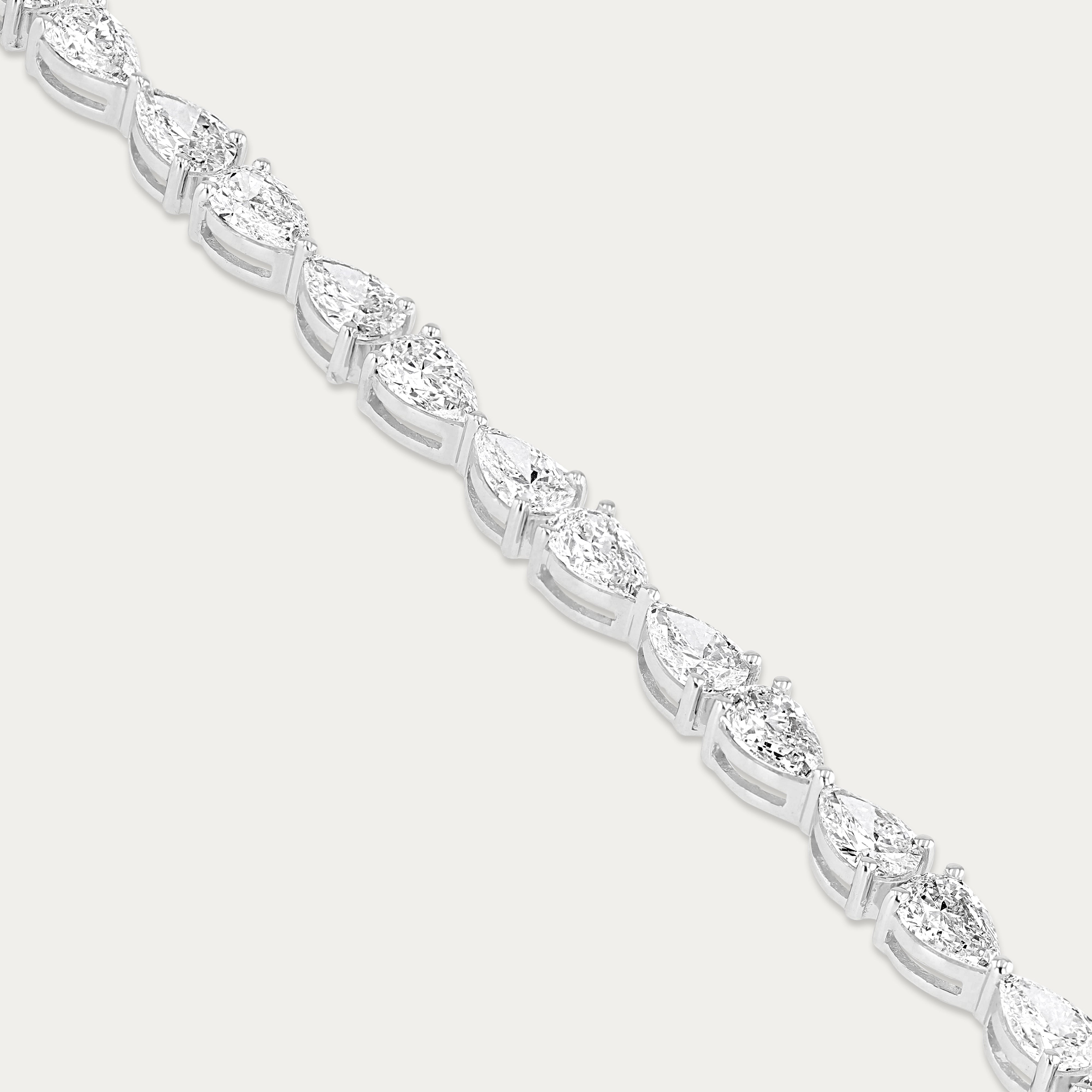 Petal Flame Lab Grown Diamond Bracelet