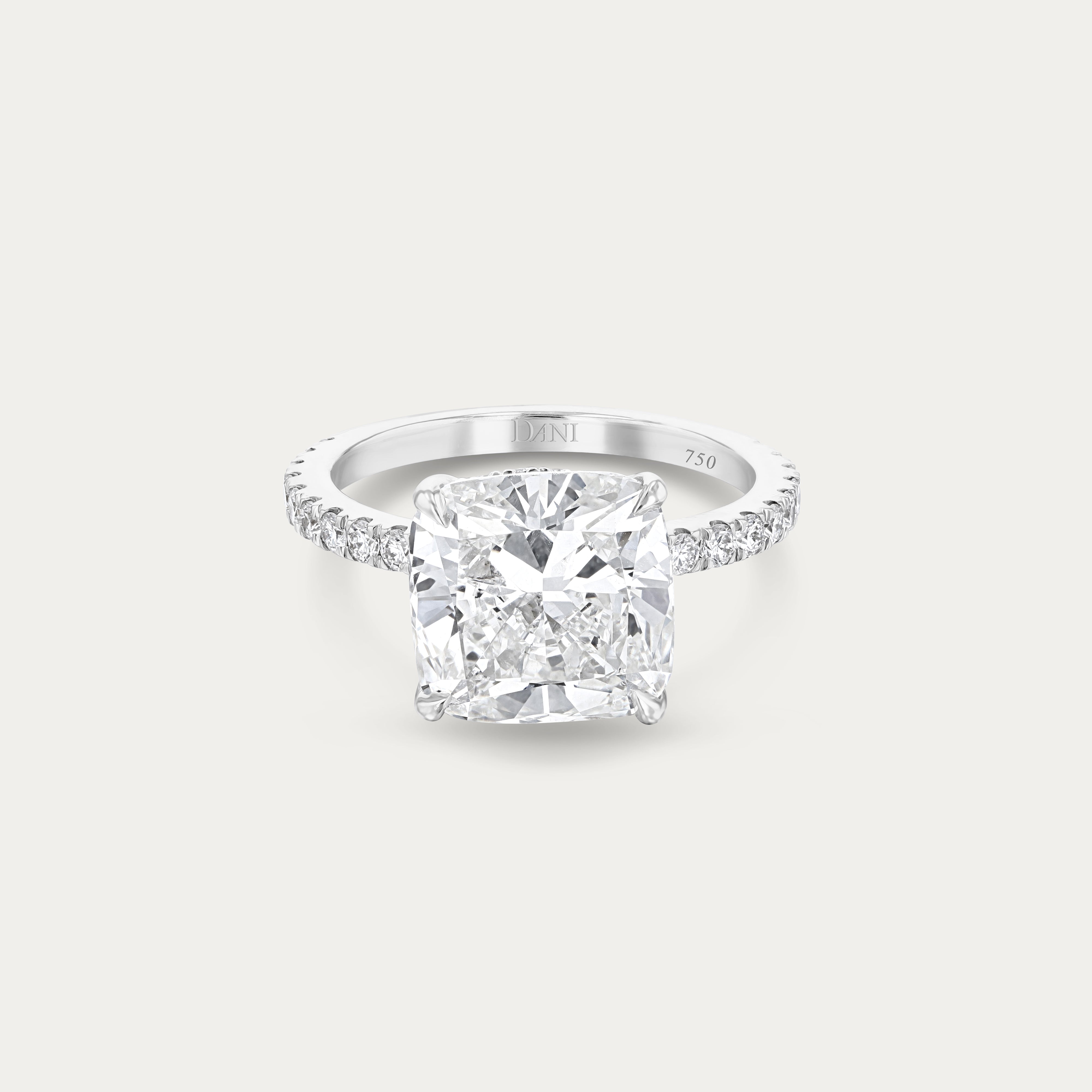 Cushion Radiance Pavé Lab Grown Diamond Ring