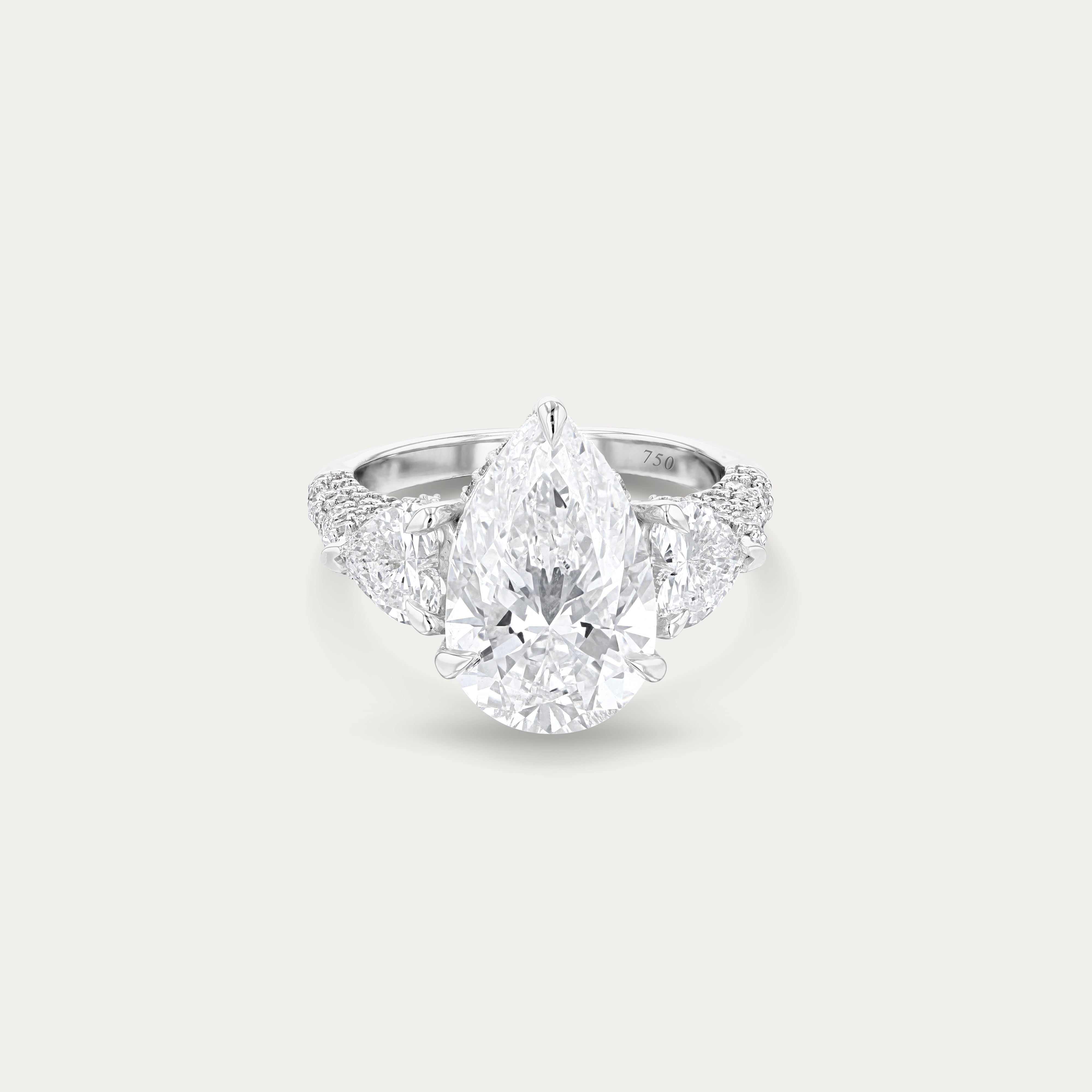 Sovereign Signature Lab Grown Diamond Ring