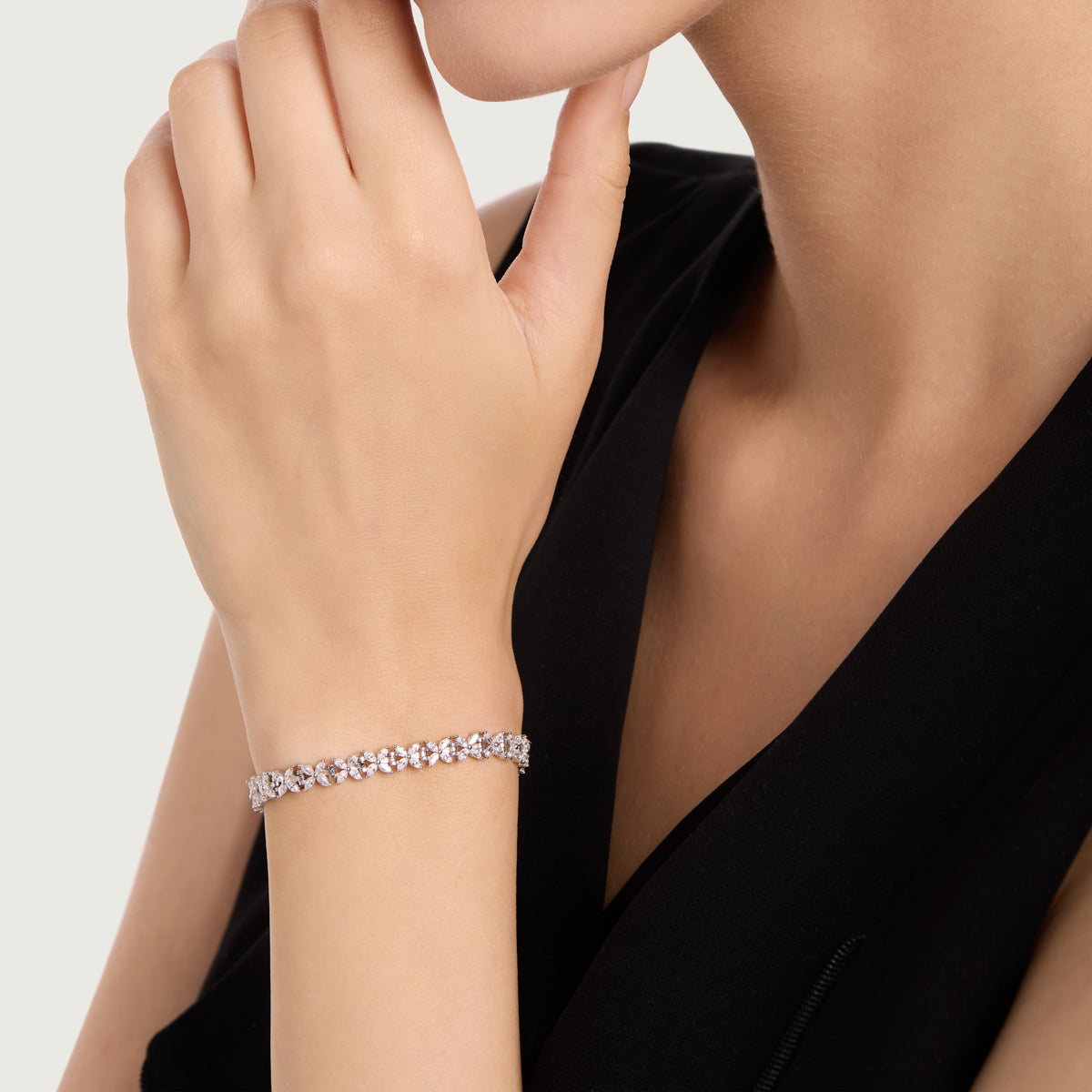 Floral Delicacy Bracelet