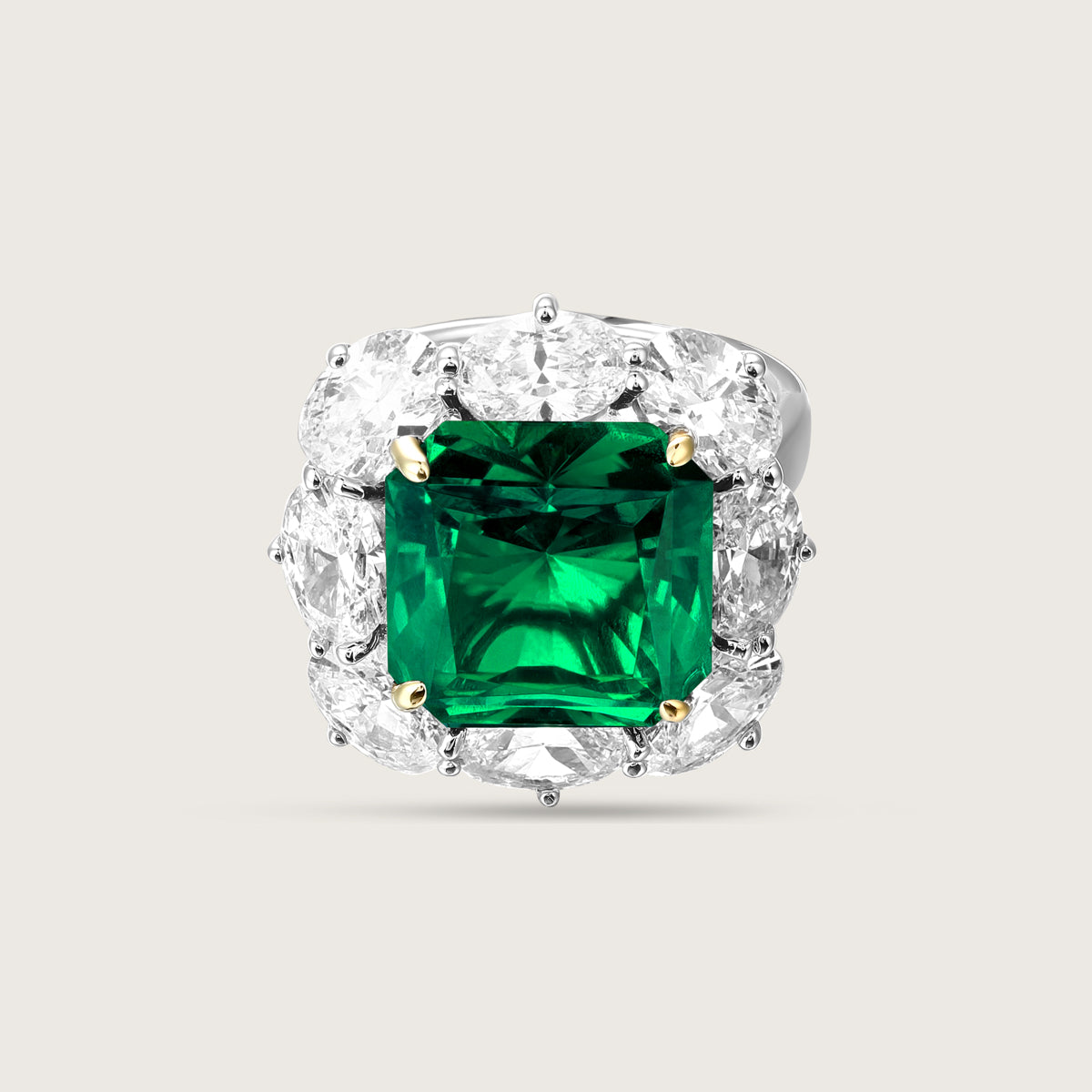 Timeless Emerald Glow Ring
