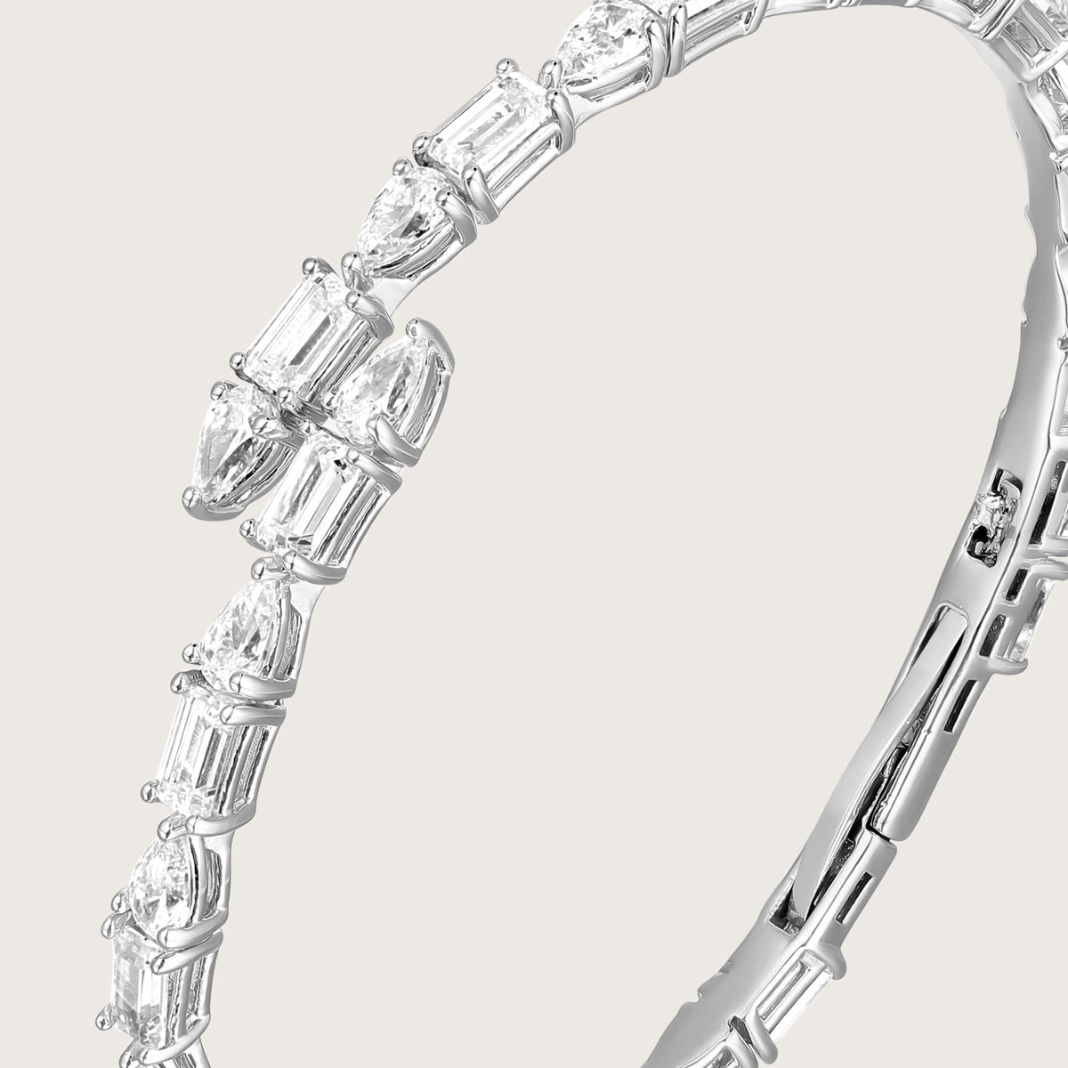Timeless Sparkle Bangle