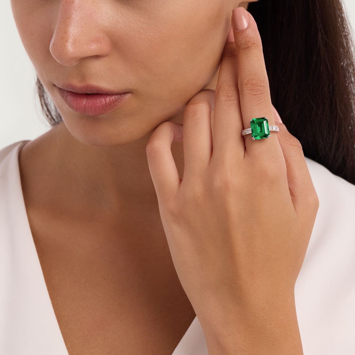 Emerald Majesty Ring