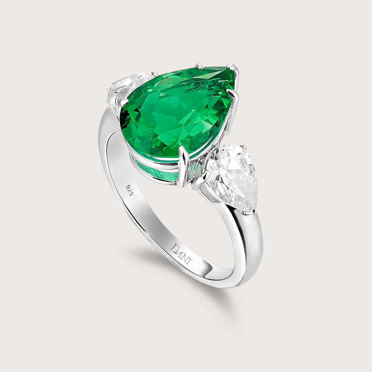 Timeless Emerald Sparkle Ring