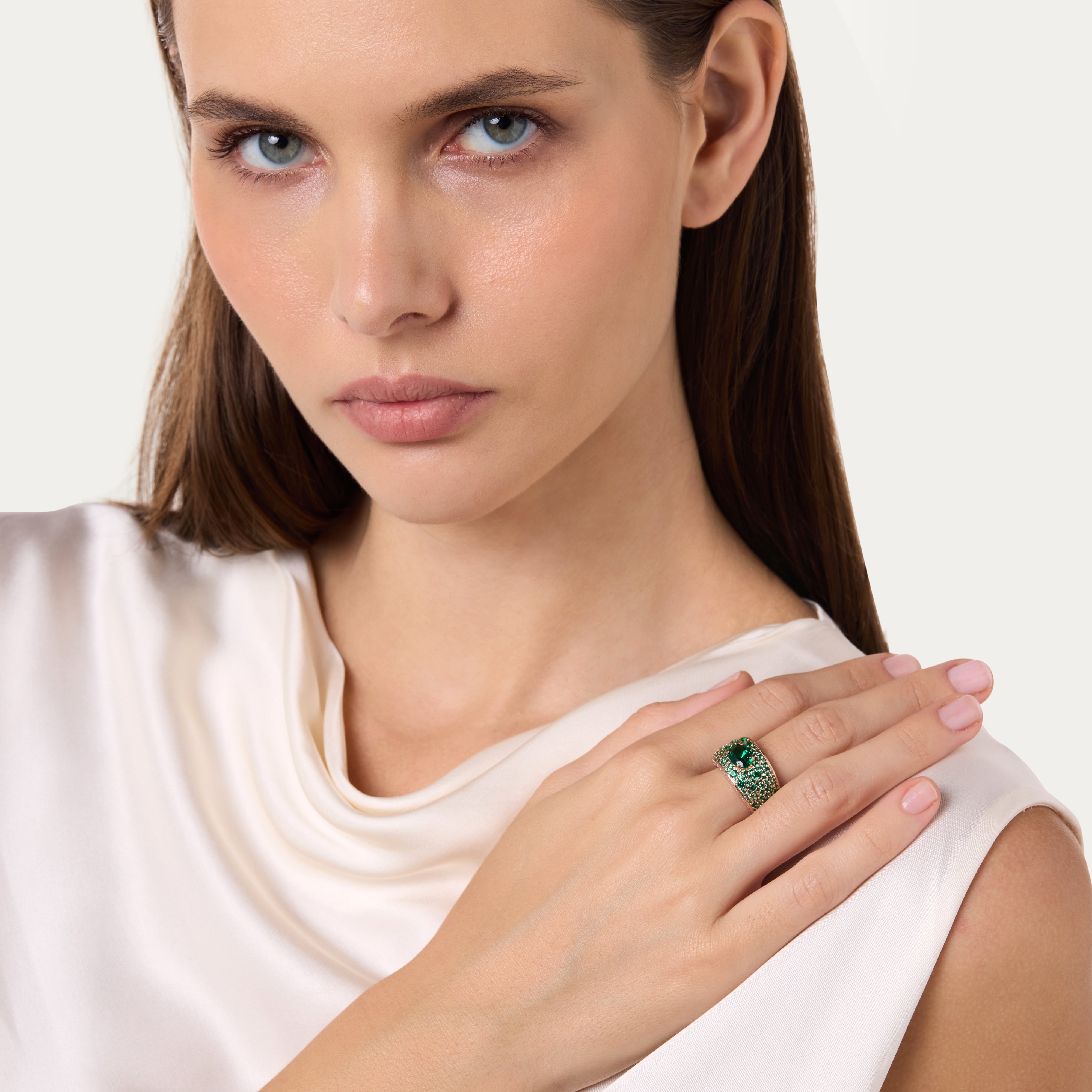 Emerald Luxe Halo Ring