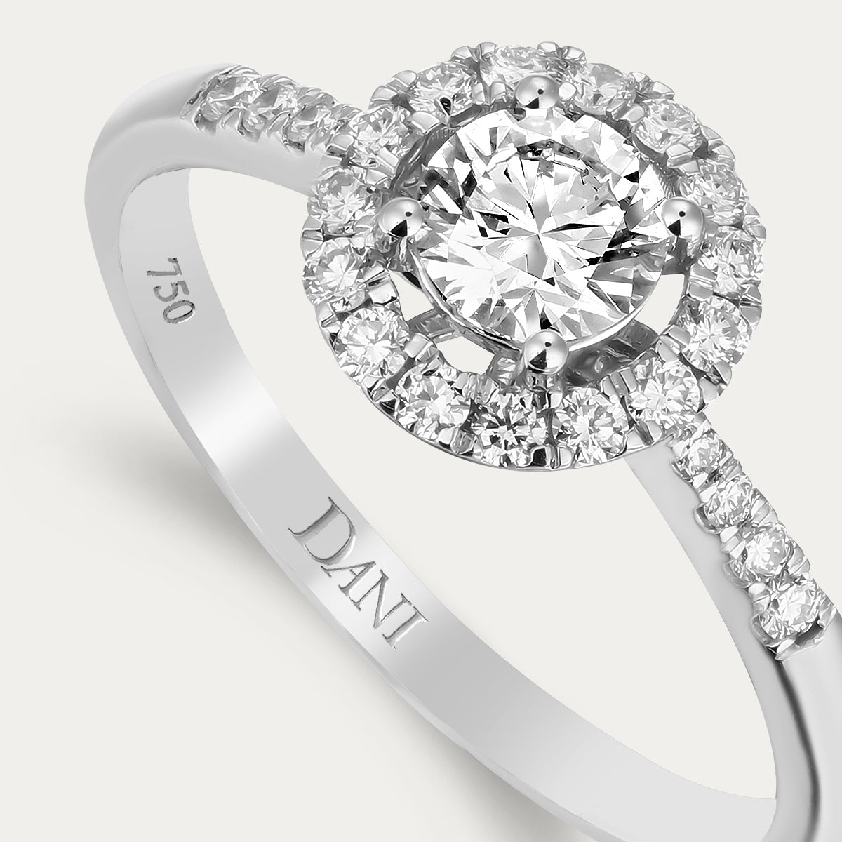 Classic Design Lab Grown Diamond Ring