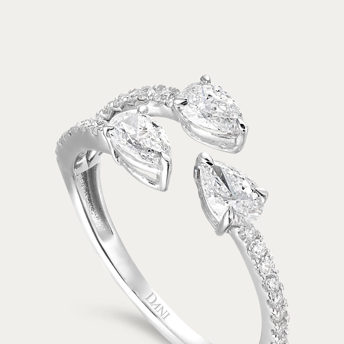 Classic Elite Lab Grown Diamond Ring