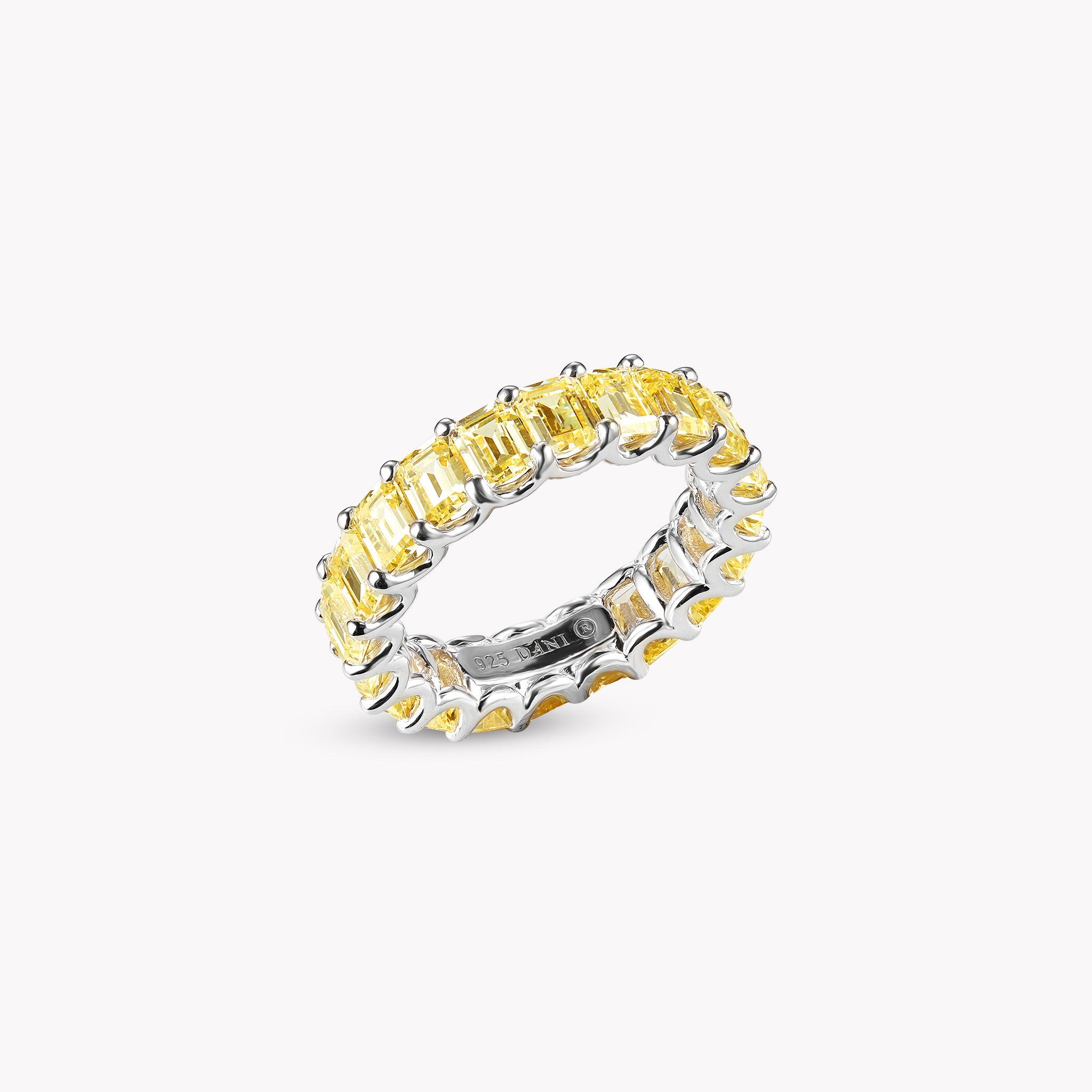 Uternity Band Ring