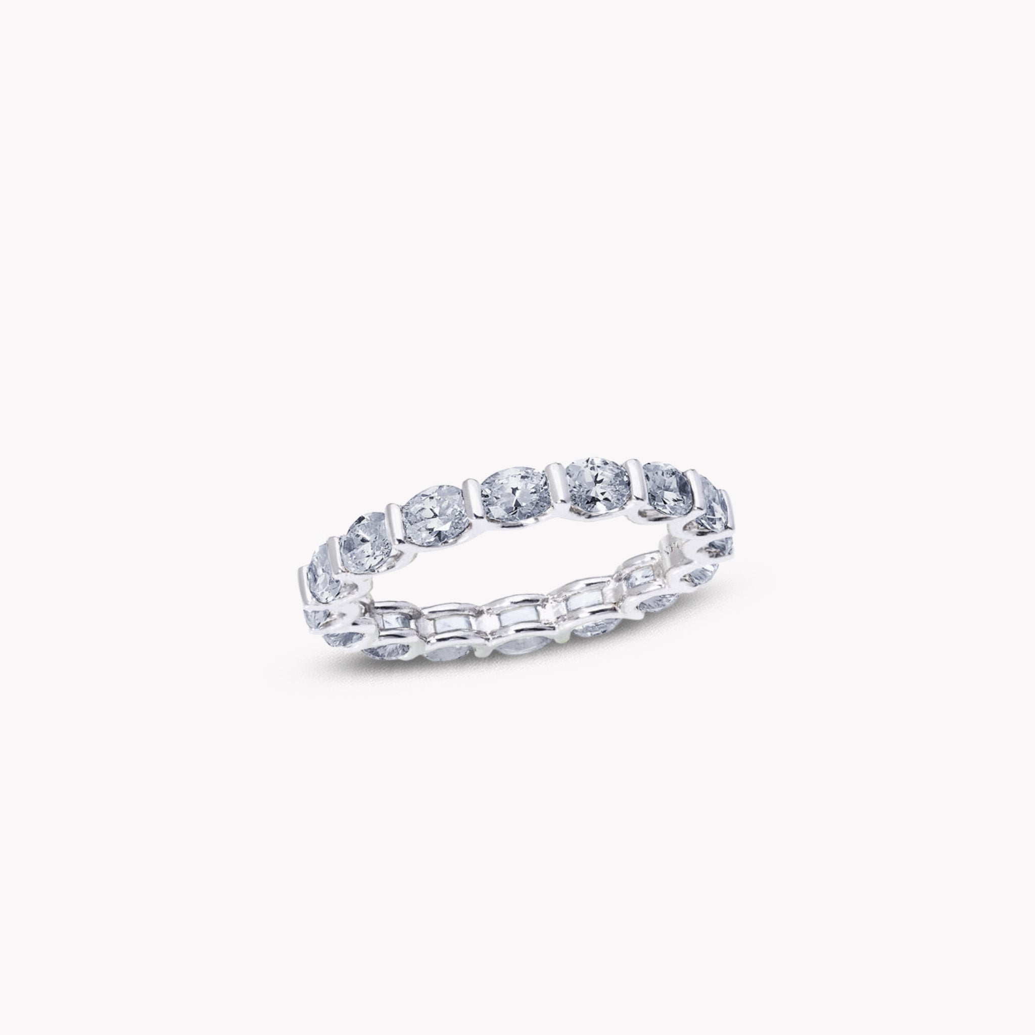 Uternity Band Ring