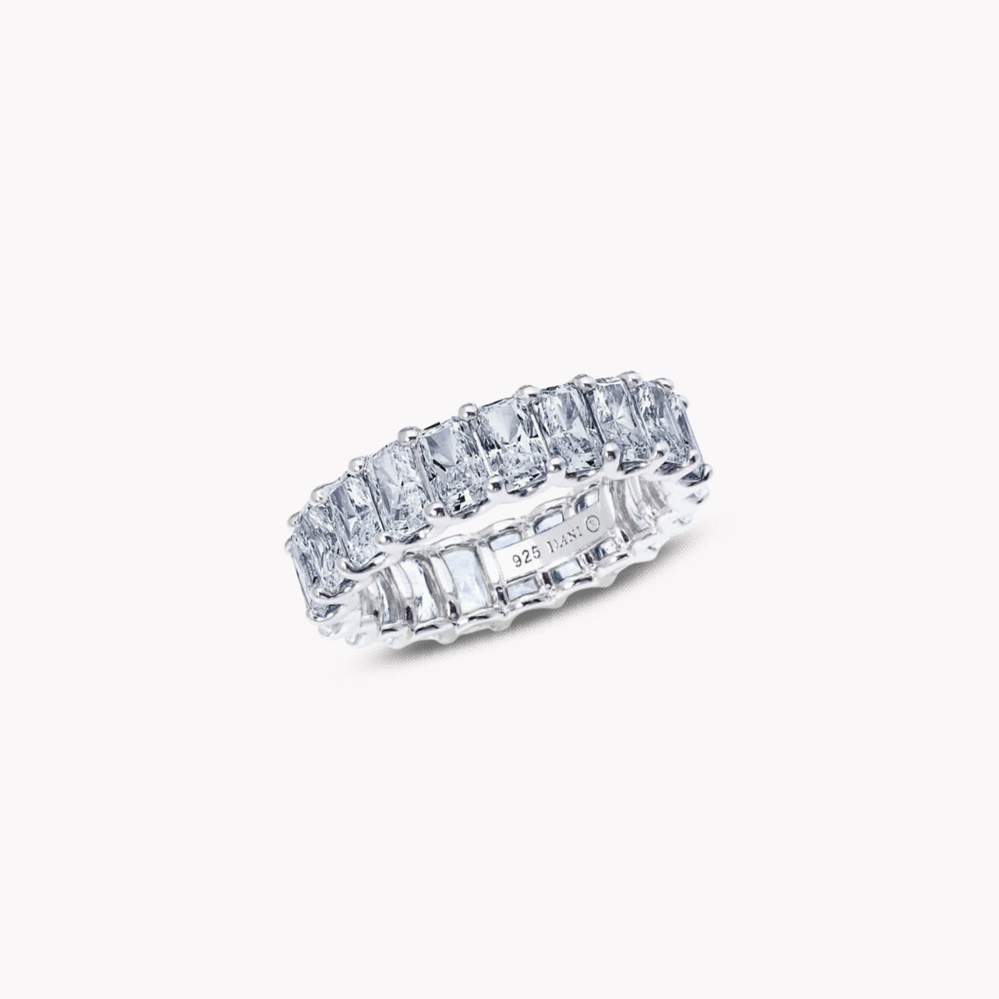 Uternity Band Ring