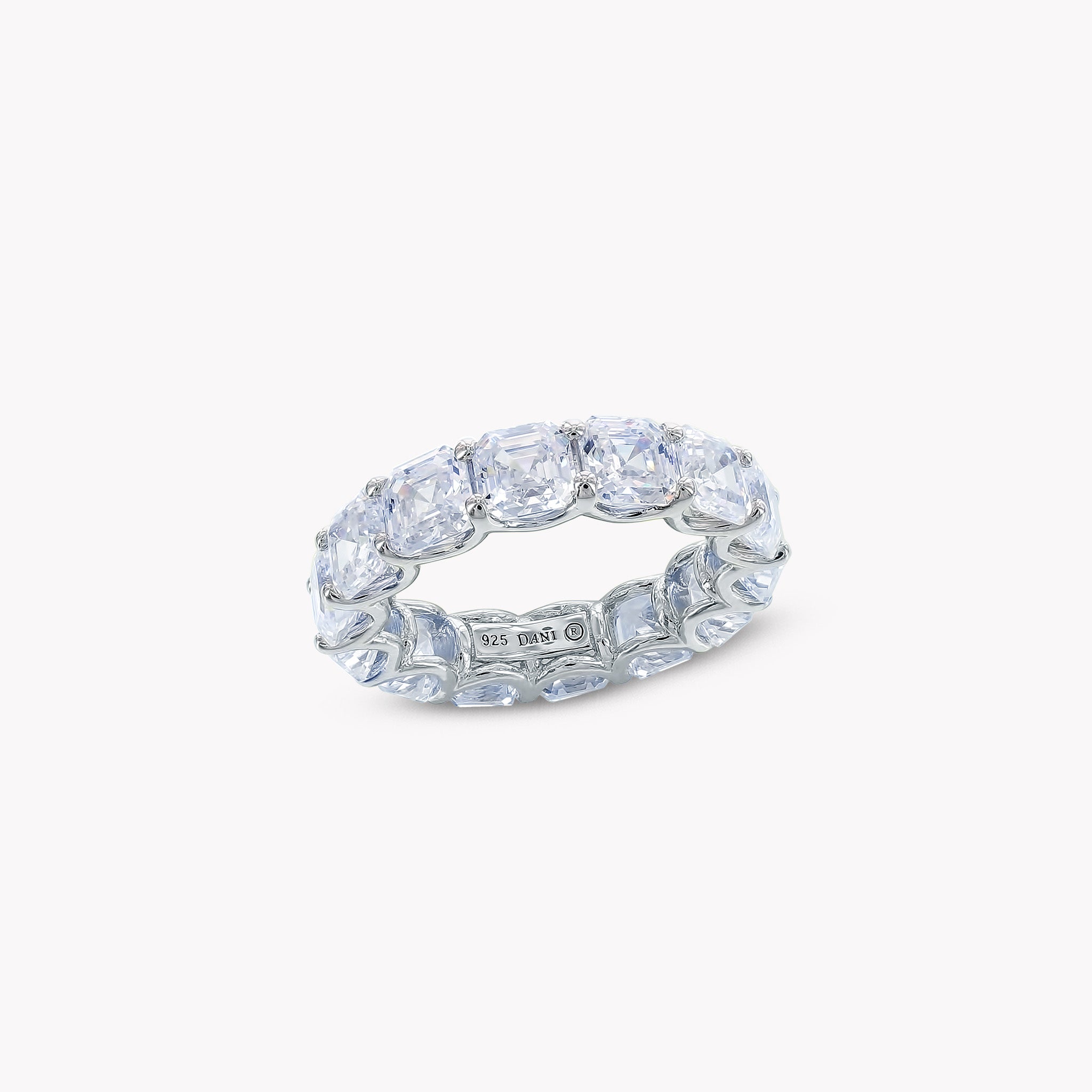 Uternity Band Ring