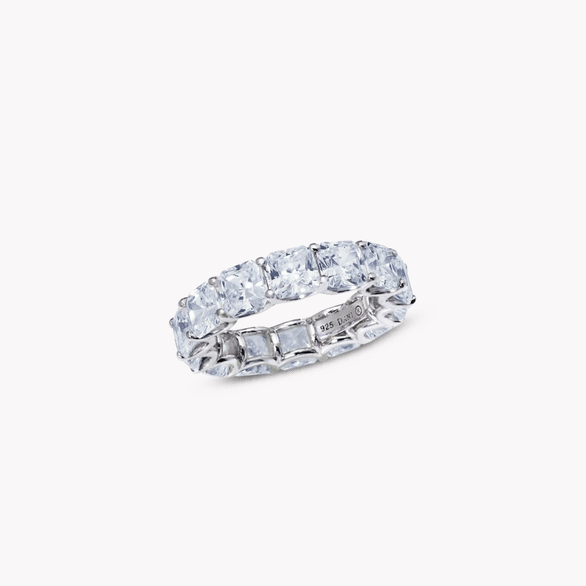 Uternity Band Ring