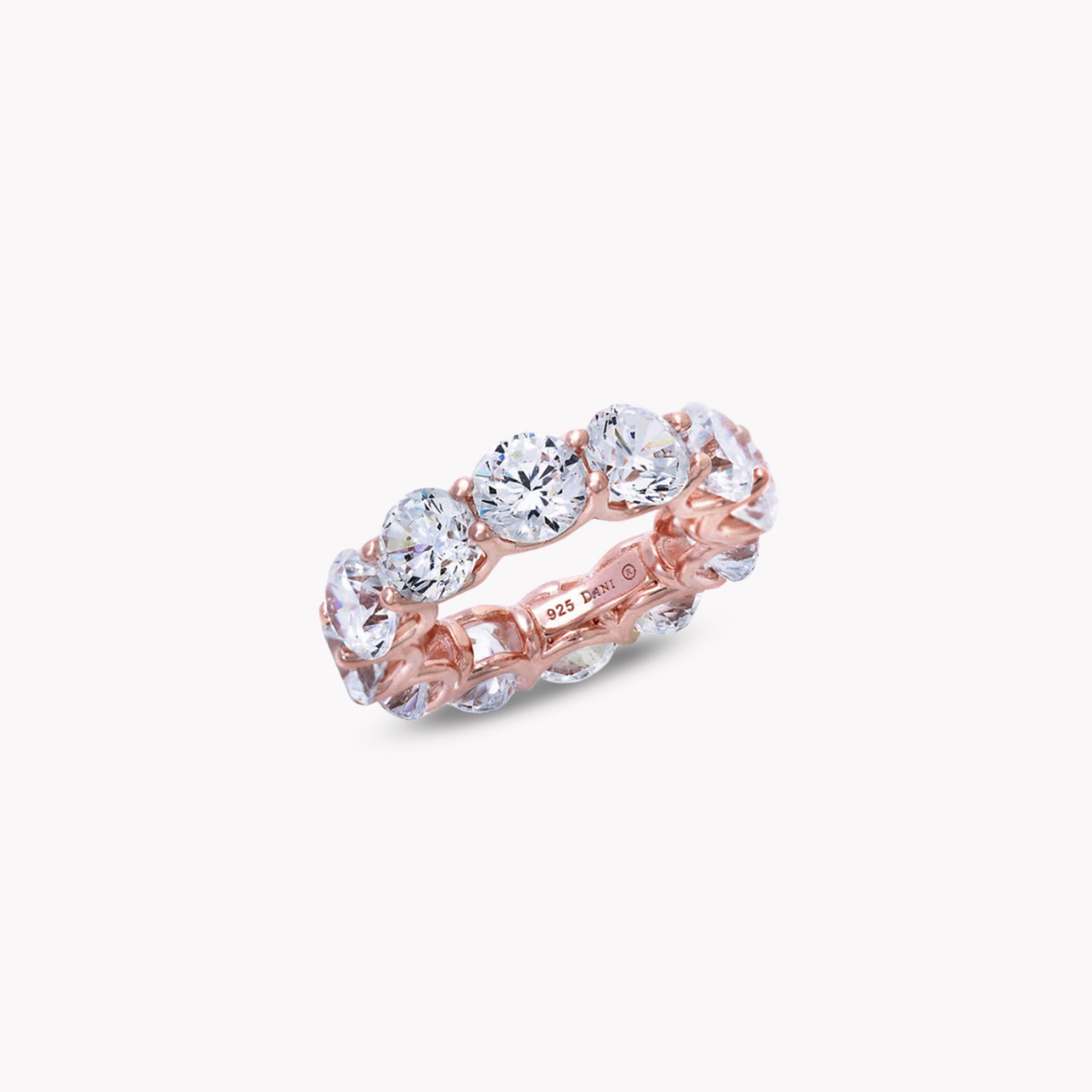 Uternity Band Ring