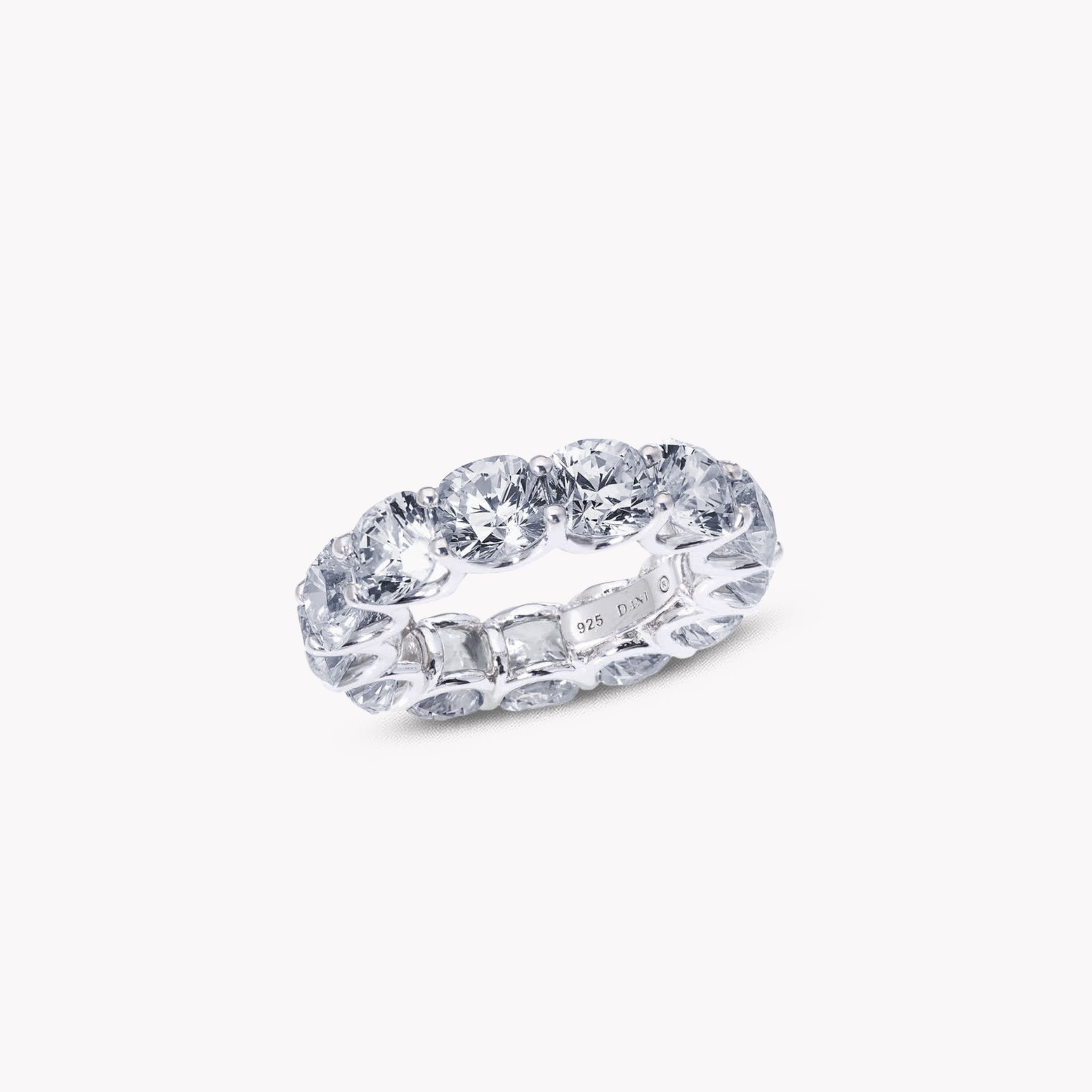 Uternity Band Ring