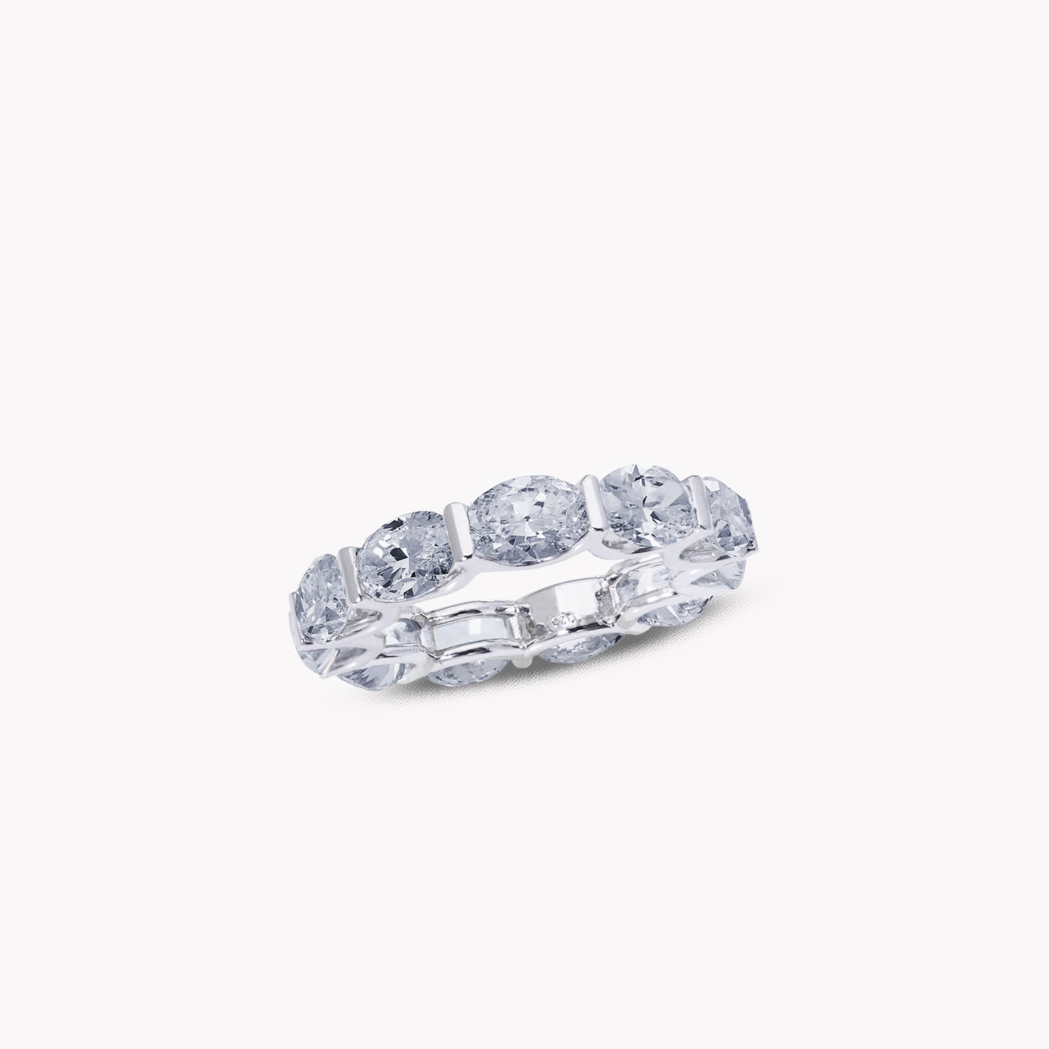 Uternity Band Ring