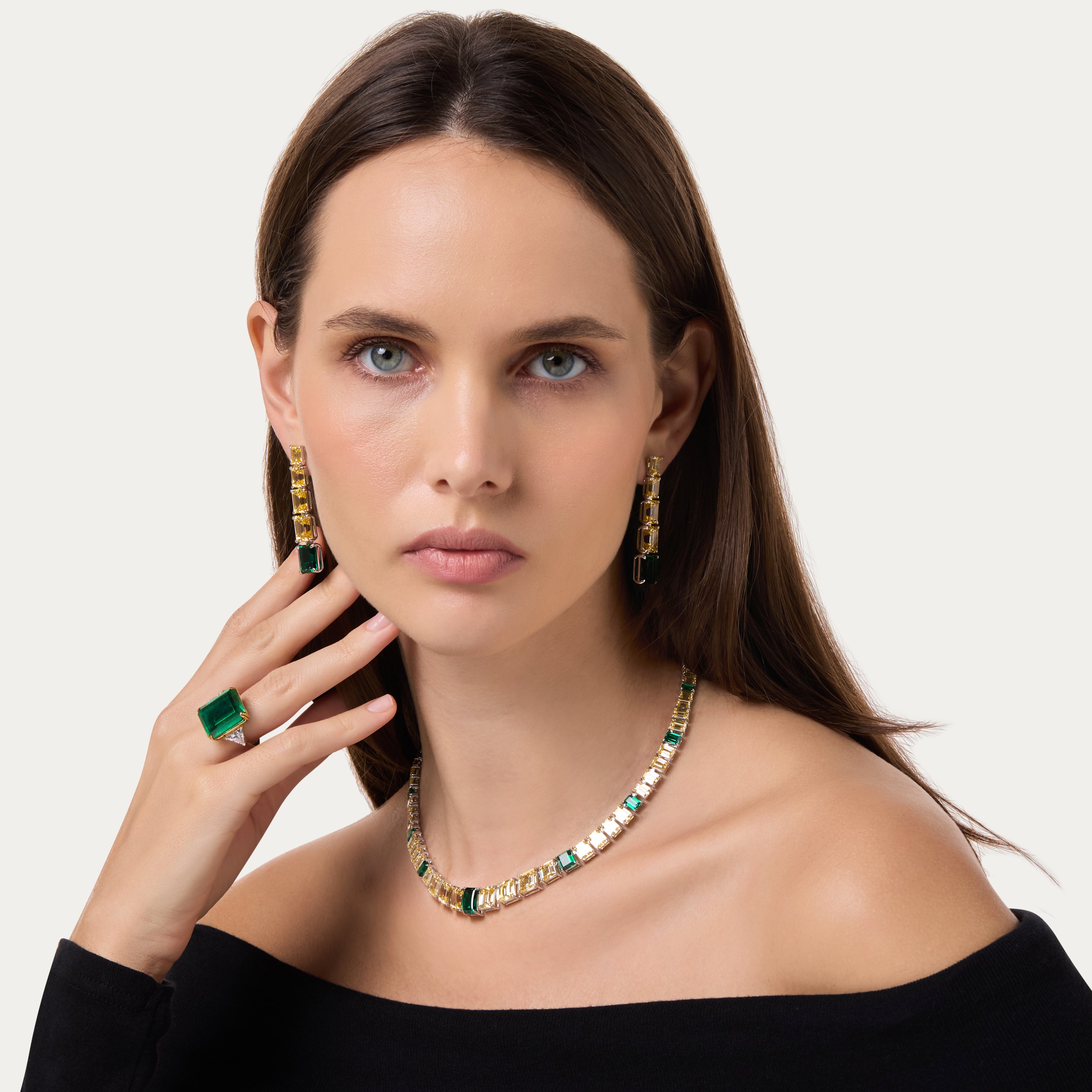 Structured Line Necklace