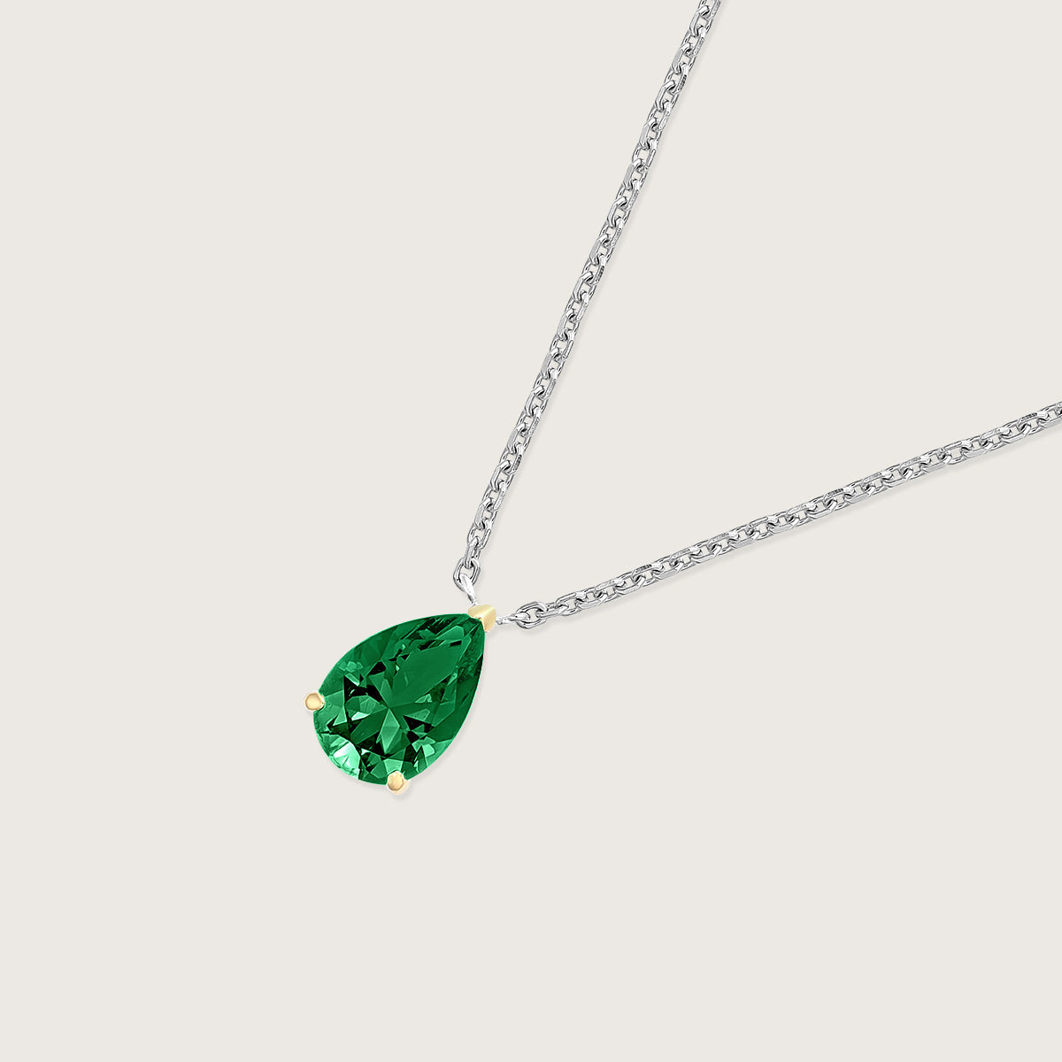 Pear Emerald Solitaire