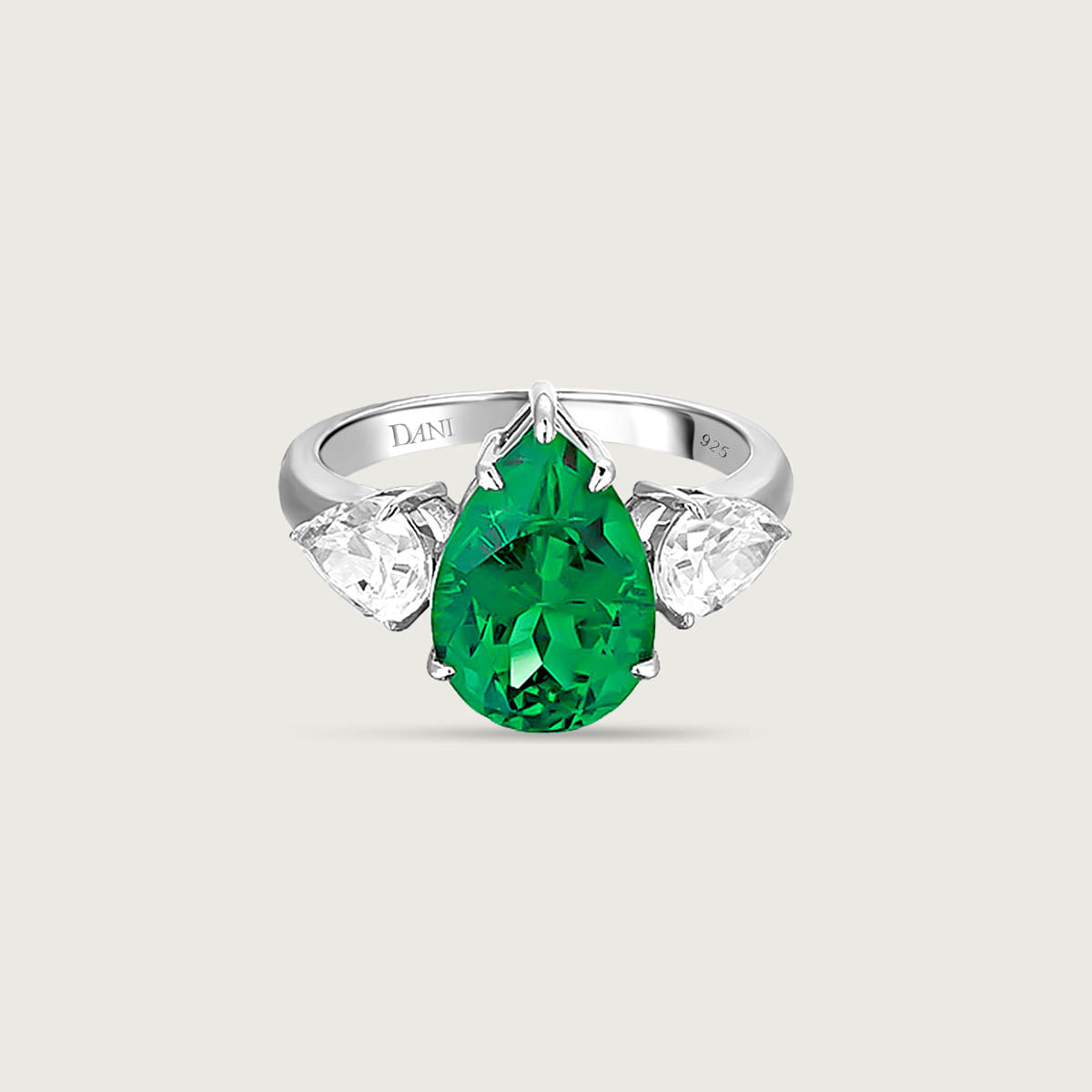 Timeless Emerald Sparkle Ring