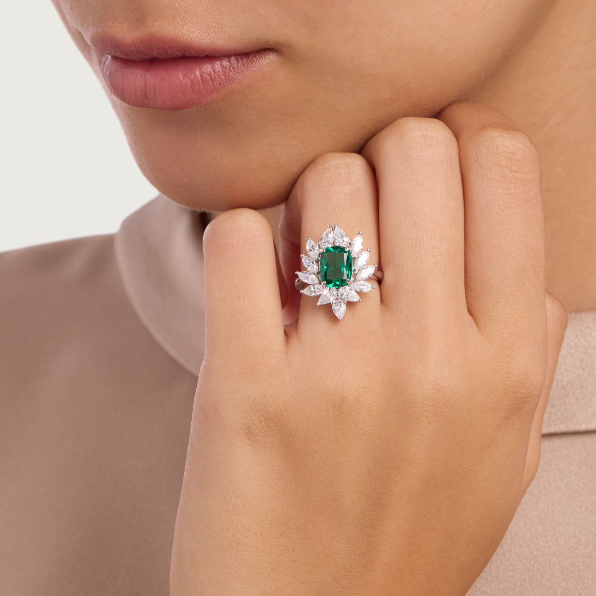 Regal Emerald Petals Ring