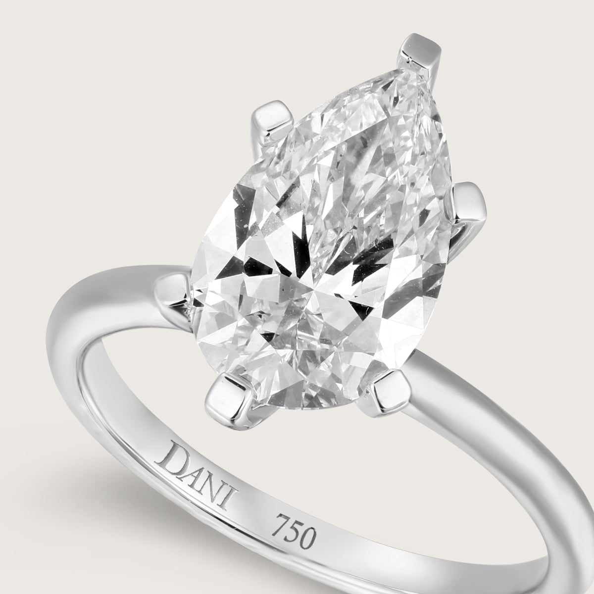 Style Focus Lab Grown Diamond Ring