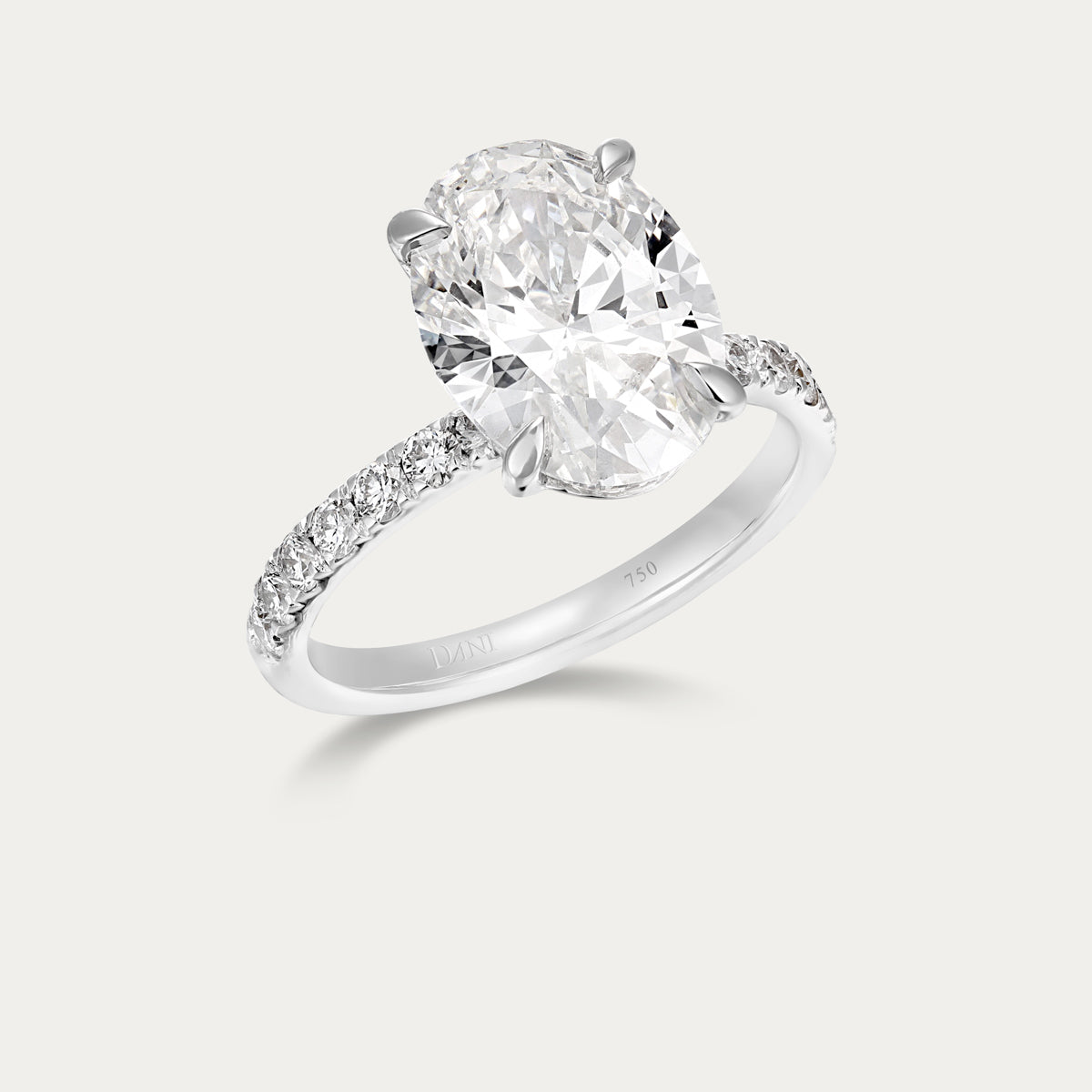 Luxe Collection Lab Grown Diamond Ring