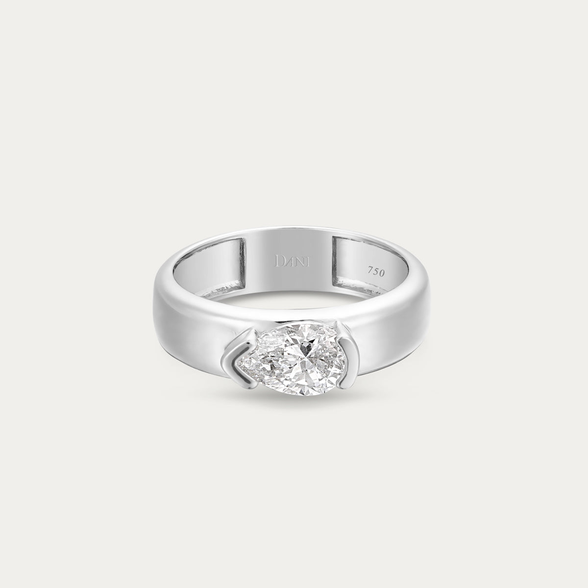 Classic Grace Lab Grown Diamond Ring