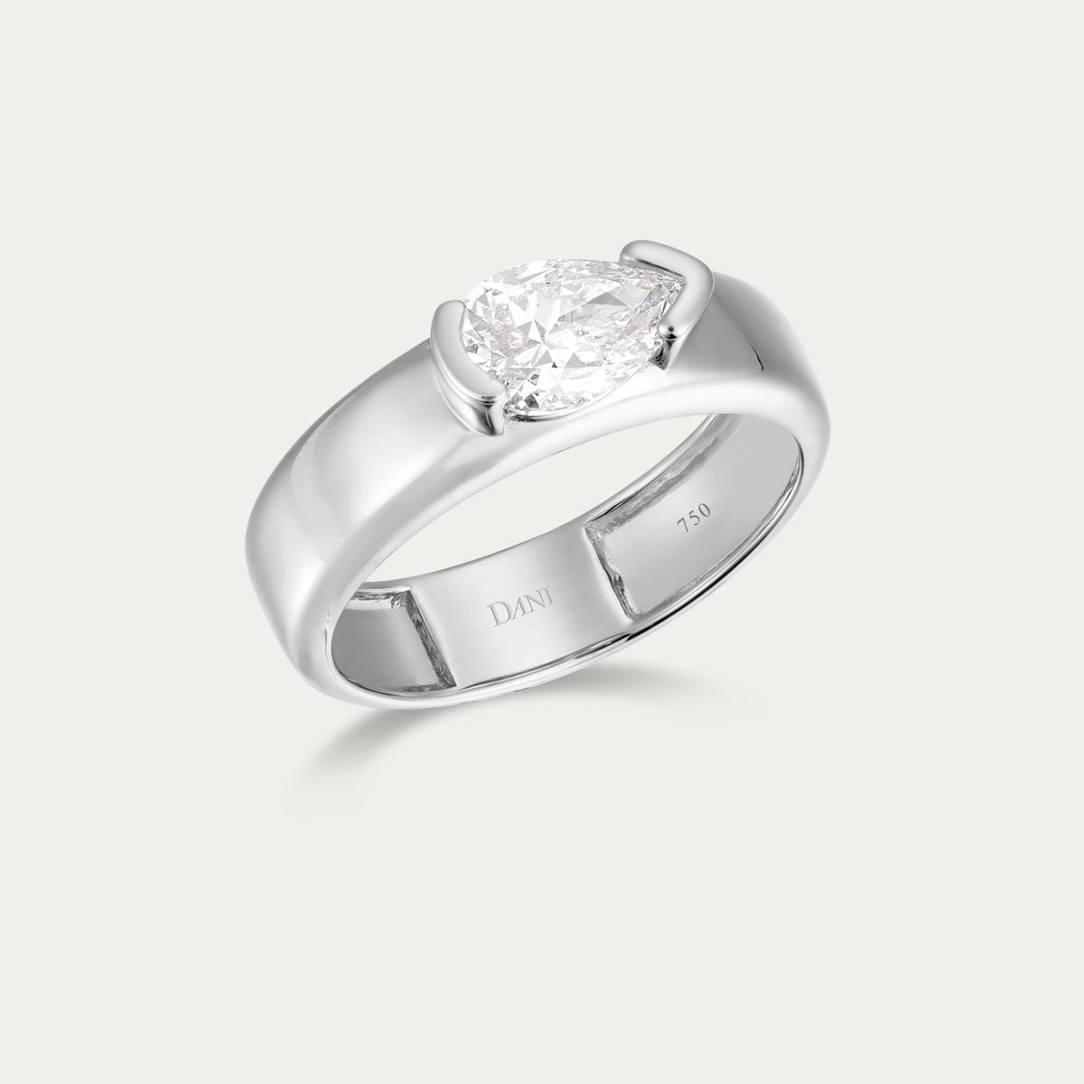 Classic Grace Lab Grown Diamond Ring